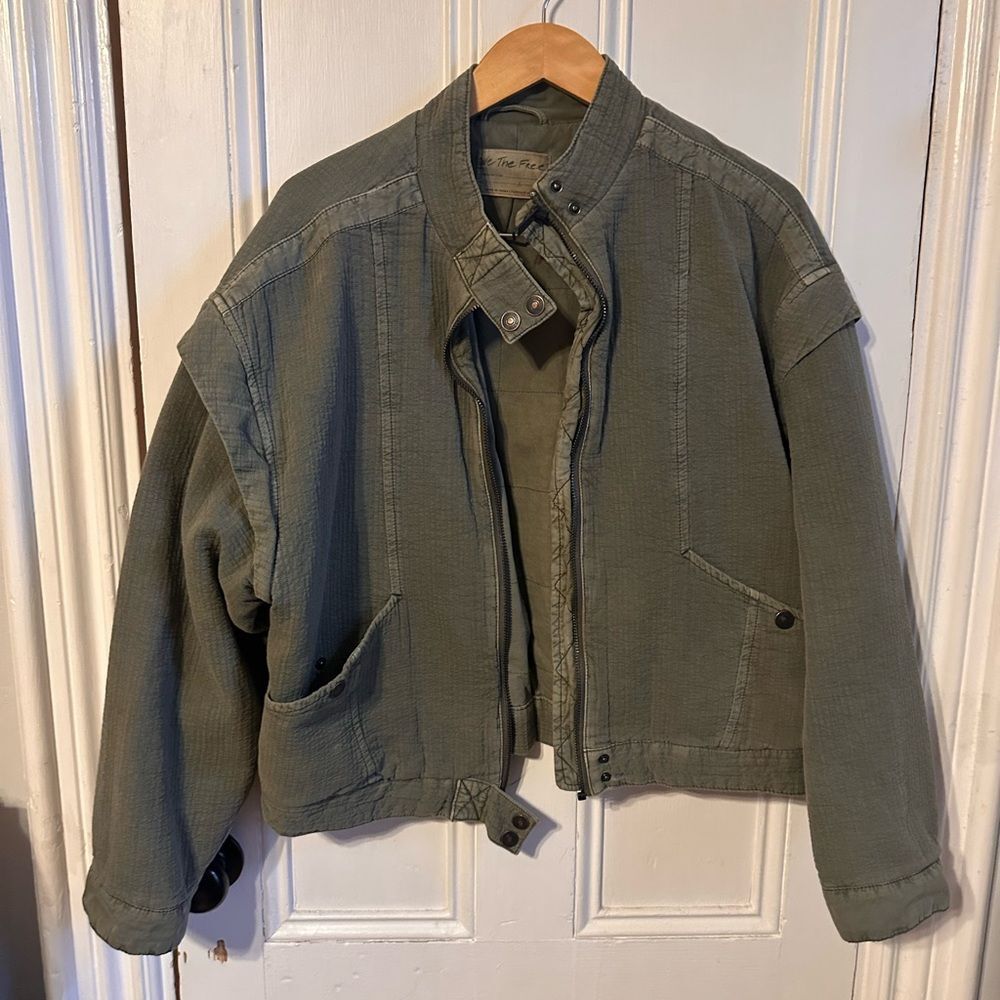 We The Free by Free People Olive Green Bomber Jacket Zip Up Quilted Lined Size L